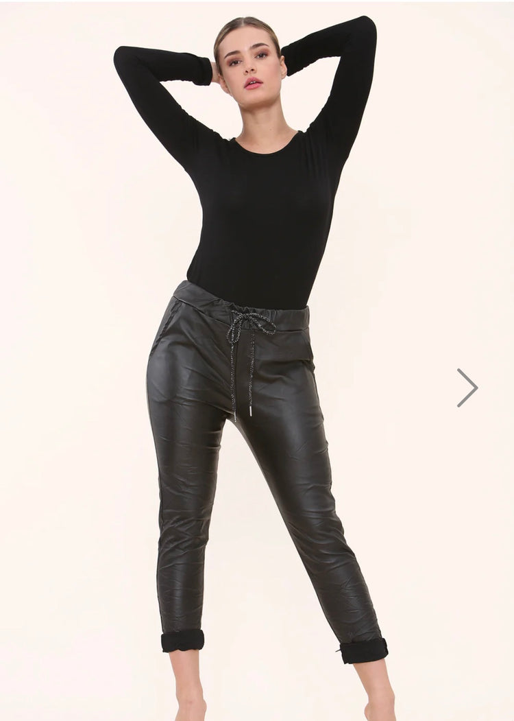 KACEY | black PU magic stretch trousers