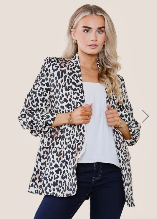 ZOE | animal print ruched sleeve blazer