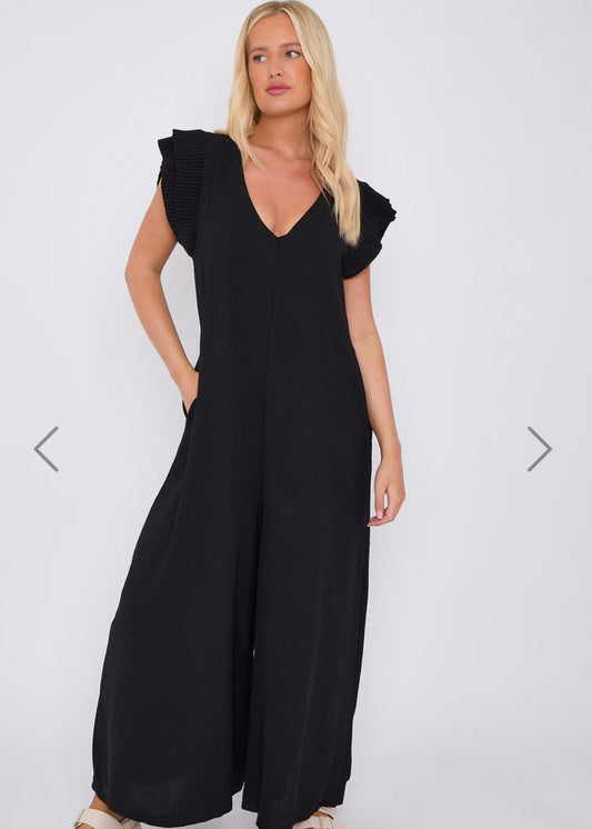 KIMMY | black pleated sleeve relaxed fit jumpsuit