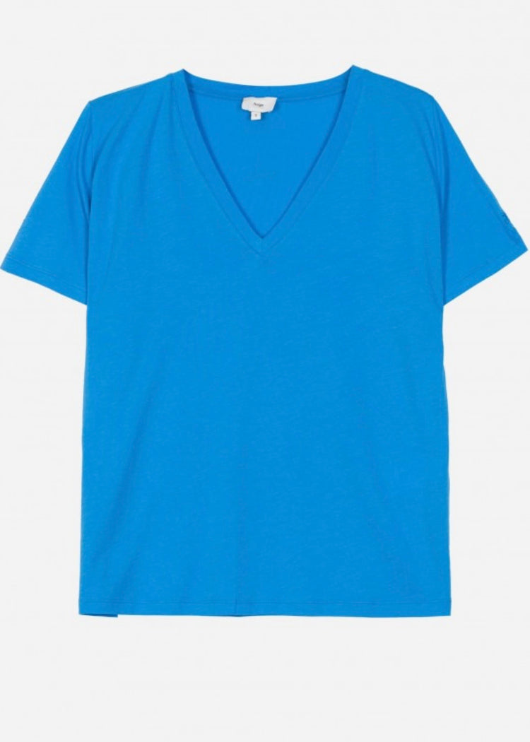 LUCY | blue v-neck top